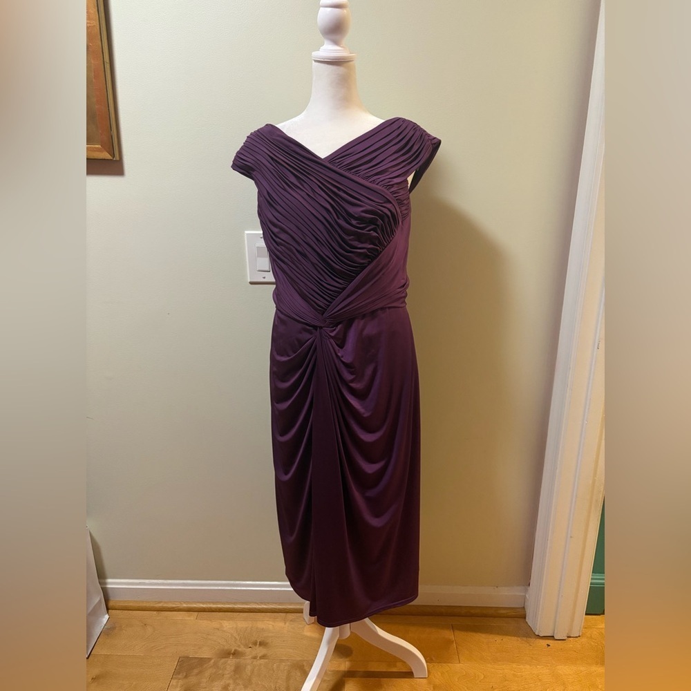 Tadashi Shoji ruched midi evening dress sz L maroon purple wedding guest - Picture 1 of 5